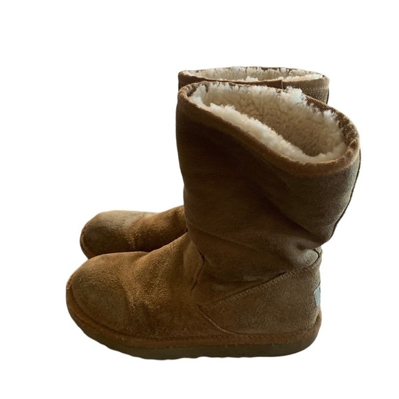 UGG Kids Lil Sunshine II Back Zipper Chestnut Suede Winter Boots Sz 2 - Picture 2 of 11